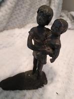 Kind met kind op de arm brons, Antiek en Kunst, Kunst | Beelden en Houtsnijwerken, Ophalen of Verzenden