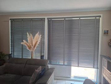 Grijze Houten Luxaflex - 1.90m Hoog beschikbaar voor biedingen