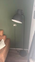 Hektar staande lamp IKEA, Huis en Inrichting, Lampen | Vloerlampen, Ophalen, Zo goed als nieuw, 150 tot 200 cm