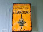 Raymond E. Feist - Zilverdoorn, Boeken, Ophalen of Verzenden, Zo goed als nieuw, Raymond E. Feist