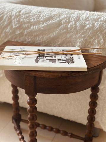 Wandtafeltje bobbin pootjes hout beschikbaar voor biedingen