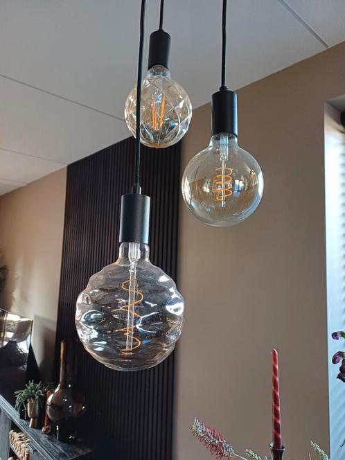 Hanglamp met 3 glazen bollen., Huis en Inrichting, Lampen | Hanglampen, Zo goed als nieuw, Minder dan 50 cm, Ophalen