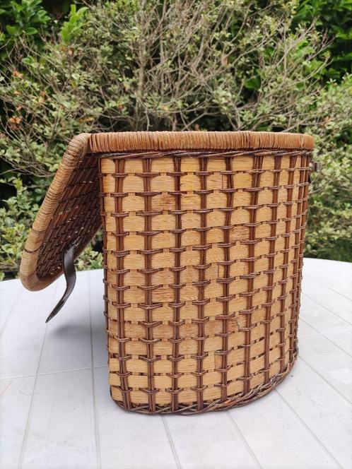 Rieten mand, Huis en Inrichting, Woonaccessoires | Schalen en Manden, Gebruikt, Mand, Overige vormen, Riet, Ophalen of Verzenden