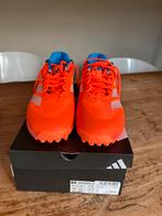 Adidas adizero lux 3 maat 46 neon oranje/blauw, Ophalen of Verzenden, Nieuw, Schoenen
