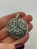 B895 Prachtige zilveren hanger Keltisch triskel motief, Ophalen of Verzenden, X, Zilver, Zilver
