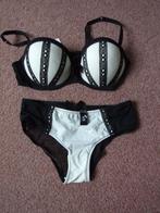 WOW Ten Cate nieuwe lingeriesetje 80B S zwart/wit, Kleding | Dames, Wow Ten Cate, Ophalen of Verzenden, Overige kleuren, Setje