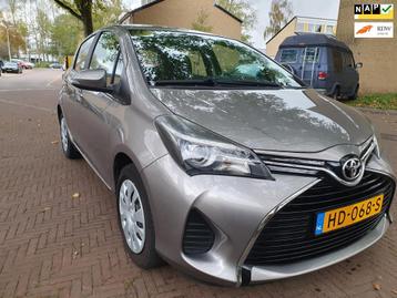 Toyota Yaris Eerste eigenaar/ 52.000 NAP/ Camera/ mooie auto beschikbaar voor biedingen