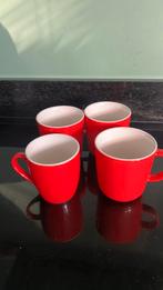 Hema rode kopjes 3 grote 1 iets kleiner, Huis en Inrichting, Ophalen of Verzenden, Zo goed als nieuw, Overige stijlen, Kop(pen) en/of Schotel(s)