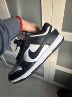Nike dunk low panda, Kleding | Dames, Schoenen, Zwart, Nike, Ophalen of Verzenden, Sneakers of Gympen