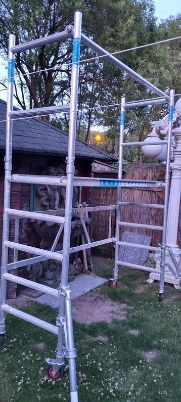 steiger / euroscaffold steiger--nieuwstaat--stabilisatoren. beschikbaar voor biedingen