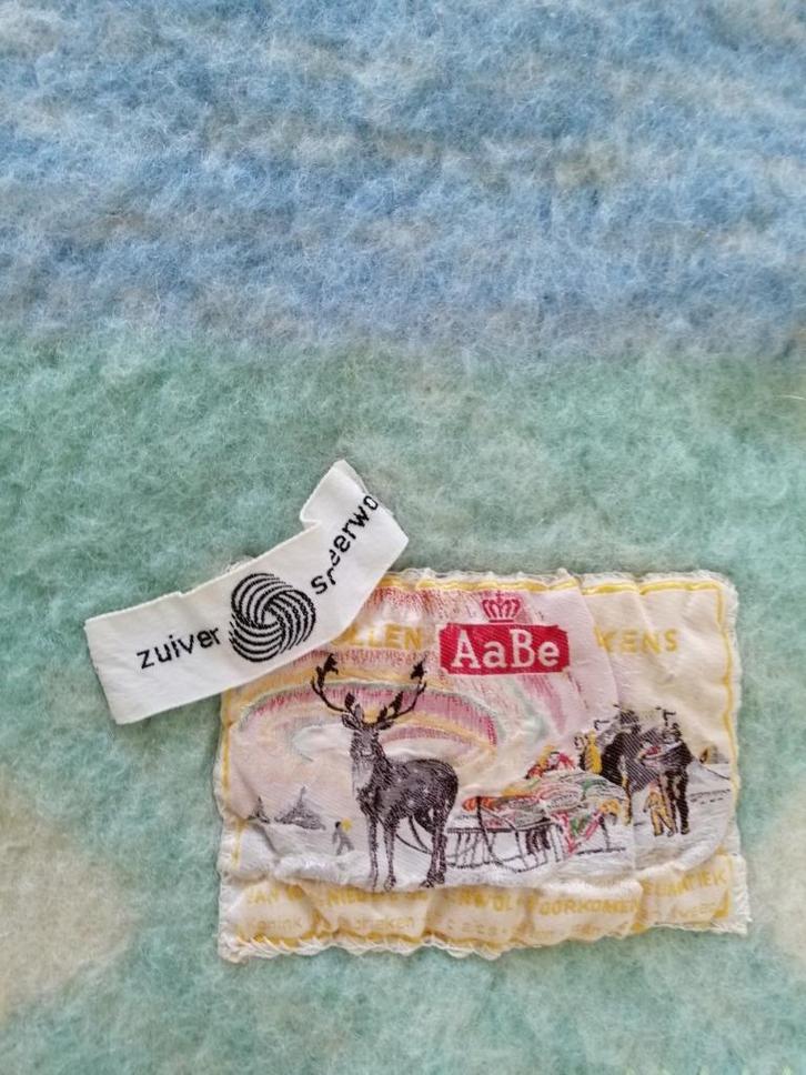 vintage Aabe zuiver scheerwol wol wollen deken 140*210, Huis en Inrichting, Woonaccessoires | Plaids en Woondekens, Ophalen of Verzenden
