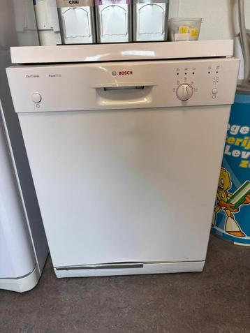 Bosch vaatwasser, 2 jaar oud, model SL1501B beschikbaar voor biedingen