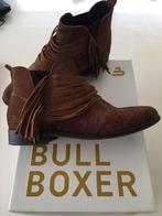 ZGAN: dames suede enkellaars laarsjes bruin Bull Boxer 37, Bruin, Lage of Enkellaarzen, Ophalen of Verzenden, Zo goed als nieuw