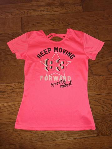 Roze sportshirt maat 146/152 beschikbaar voor biedingen