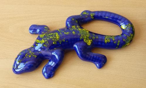 Beeld Salamander - aardewerk, Verzamelen, Beelden en Beeldjes, Zo goed als nieuw, Dier, Ophalen of Verzenden