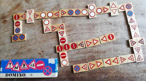 Domino. Hout. Made in USSR. Ca 1950/1970., Kinderen en Baby's, Speelgoed | Bouwstenen, Gebruikt, Overige merken, Ophalen