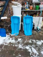 2 kunsstof blauwe slee en sneeuwschep, Ophalen of Verzenden, Rem, Gebruikt