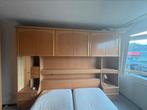 Moet gann Deze week Ontmanteld lichtbruin bedkast + bedframe, Ophalen, Zo goed als nieuw, Tweepersoons