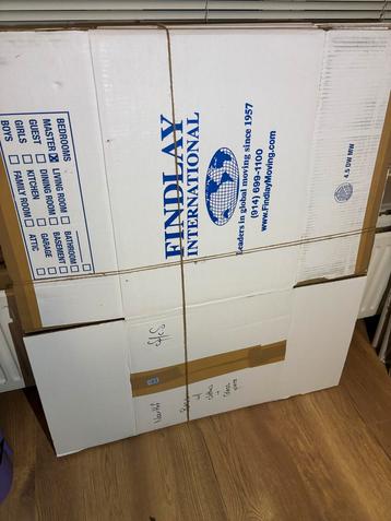 Super sterke dozen  opslag  verhuizen beschikbaar voor biedingen