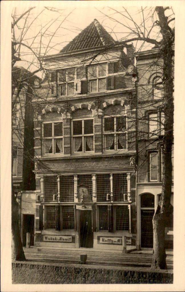 Gouda - Pijpenmuseum de Moriaan - Koopmanshuis gevel, Verzamelen, Ansichtkaarten | Nederland, Ongelopen, Zuid-Holland, 1920 tot 1940