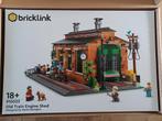Bricklink 910033 Old Train Engine Shed - Nieuw!, Ophalen of Verzenden, Nieuw, Brug, Tunnel of Gebouw, Overige merken