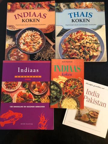 Set van 5 kookboeken Indiaas, Thais beschikbaar voor biedingen