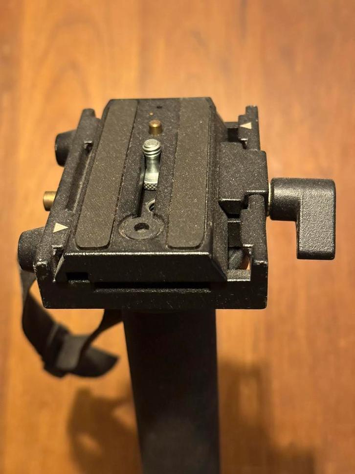 Monopad statief  manfrotto    In keurige staat met adapter, Audio, Tv en Foto, Fotografie | Statieven en Balhoofden, Zo goed als nieuw