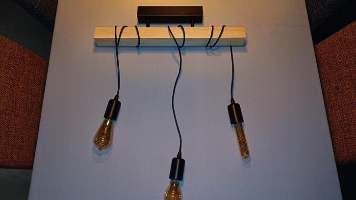 EGLO hanglamp Townshend zwart 55x10,5 cm (lxb) en lichtbron, Huis en Inrichting, Lampen | Hanglampen, Zo goed als nieuw, Minder dan 50 cm