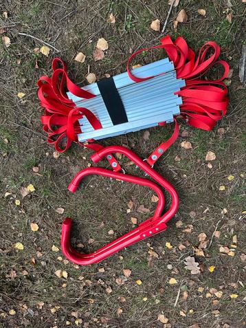 Brandladder om uit het raam te hangen beschikbaar voor biedingen