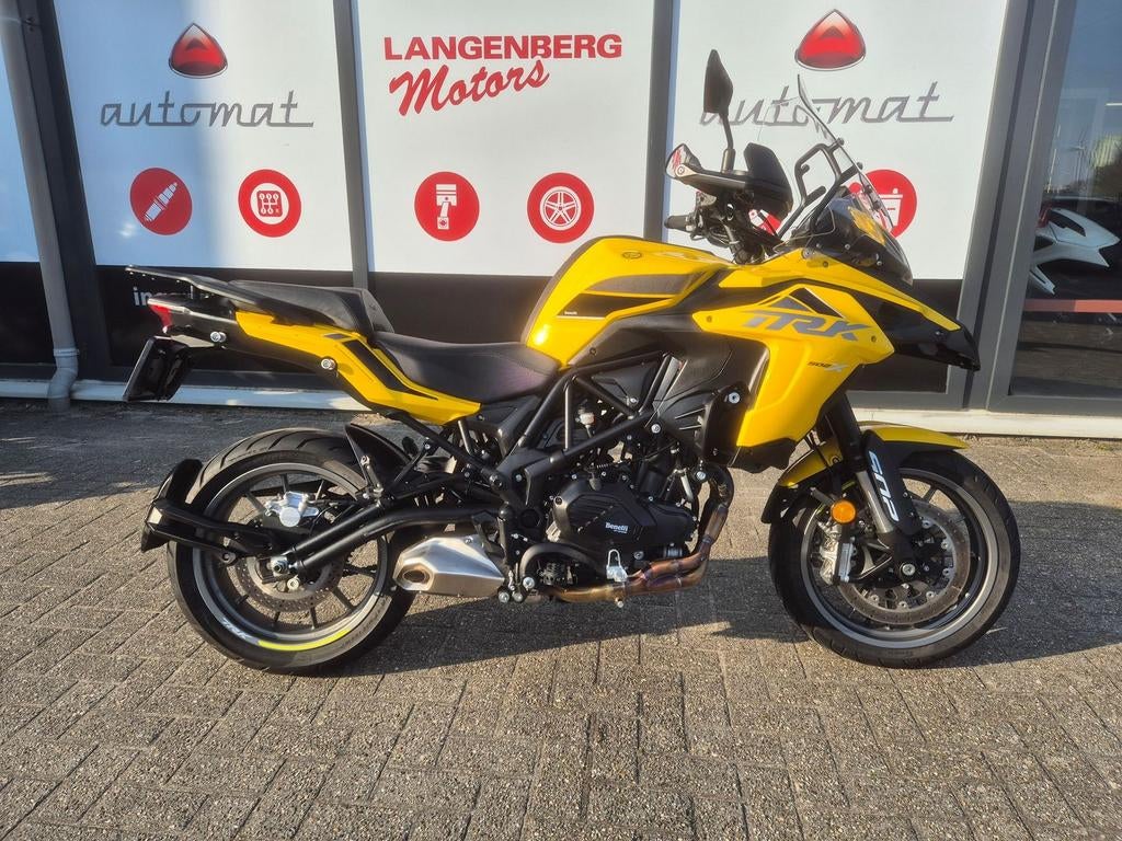 BENELLI TRK 502 (bj 2024), Motoren, 2 cilinders, Bedrijf, Onbekend, Overig