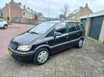 Opel Zafira 1.6 16V 2001 (7 persoons) Apk tot Maart 2026!!, Auto's, Opel, 65 €/maand, 4 cilinders, 7 stoelen, Zwart