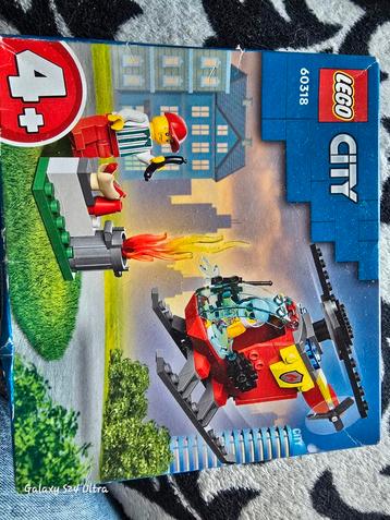 Nieuwe Lego City Helikopter Set - 60318 beschikbaar voor biedingen