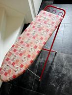 Strijkplank met strijkijzer wordt lauw warm, Ophalen of Verzenden, Zo goed als nieuw, Strijkijzer met snoer