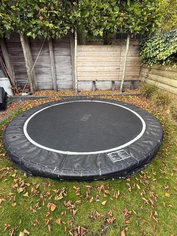 Gratis: Trampoline 3m doornsee beschikbaar voor biedingen