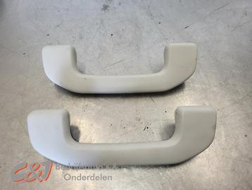 Handgrepenset van een Mercedes V-Klasse beschikbaar voor biedingen