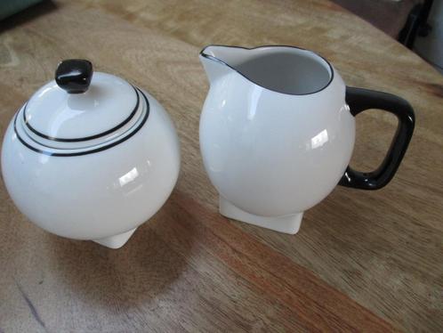 Suikerpotje en Melkkannetje van MONNO Supreme Porcelain, Huis en Inrichting, Keuken | Servies, Zo goed als nieuw, Overige typen