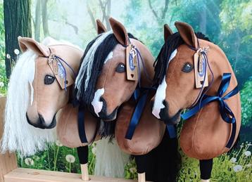  Unieke Handgemaakte Realistische Hobbyhorses  beschikbaar voor biedingen
