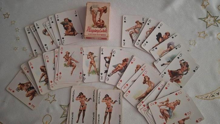 Pin Up Speelkaarten - Vintage Charme, Hobby en Vrije tijd, Gezelschapsspellen | Kaartspellen, Gebruikt, Een of twee spelers, Drie of vier spelers