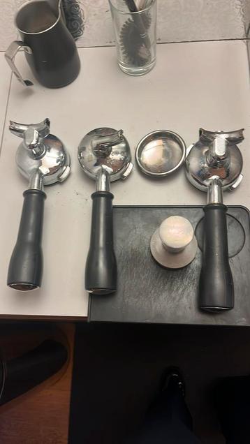 La Pavoni Espresso Machine + Mazzer Grinder (Café Setup) beschikbaar voor biedingen