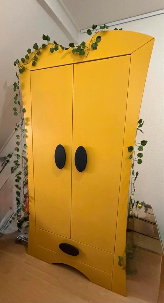 Unieke Gele IKEA Mammut Kledingkast, Huis en Inrichting, Kasten | Kledingkasten, Zo goed als nieuw, 150 tot 200 cm, 50 tot 100 cm