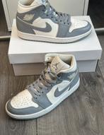 Jordan mid, Kleding | Dames, Schoenen, Blauw, Nike, Ophalen of Verzenden, Sneakers of Gympen