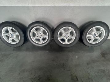 Heel netjes BMW E53 17" velgen met banden beschikbaar voor biedingen