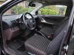 Toyota iQ 1.0 VVTi Aspiration | NL-Auto | 2de eigenaar | Air, Auto's, Toyota, Euro 5, Stof, Gebruikt, 4 stoelen