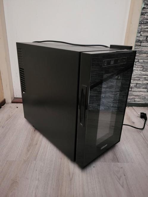 Tristar Wijnkoeler - Compact & Functioneel, Witgoed en Apparatuur, Koelkasten en IJskasten, Gebruikt, Zonder vriesvak, Minder dan 75 liter