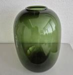 Mooie glazen vaas. 30 cm hoog., Huis en Inrichting, Ophalen of Verzenden, Minder dan 50 cm, Groen, Glas