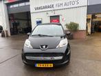 Peugeot 107 1.0-12V XS, Auto's, Peugeot, Euro 5, Stof, Gebruikt, 4 stoelen