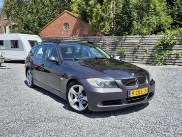 BMW 325i 2005 Grijs PANO/ AUTOMAAT / CRUISE / PDC / TRKHAAK beschikbaar voor biedingen