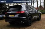 Volkswagen Touareg 3.0 TDI R-Line Aut. | Black Edition | Nig, Auto's, Volkswagen, Automaat, 15 km/l, Gebruikt, Zwart