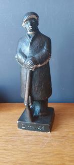 Stoter '44, authentiek, gipsbeeldje Verzet NL, Ophalen of Verzenden