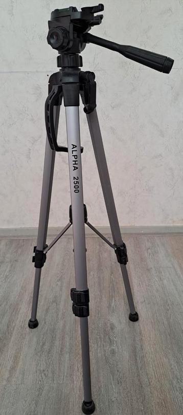 Alpha 2500 Statief - Foto/Video beschikbaar voor biedingen